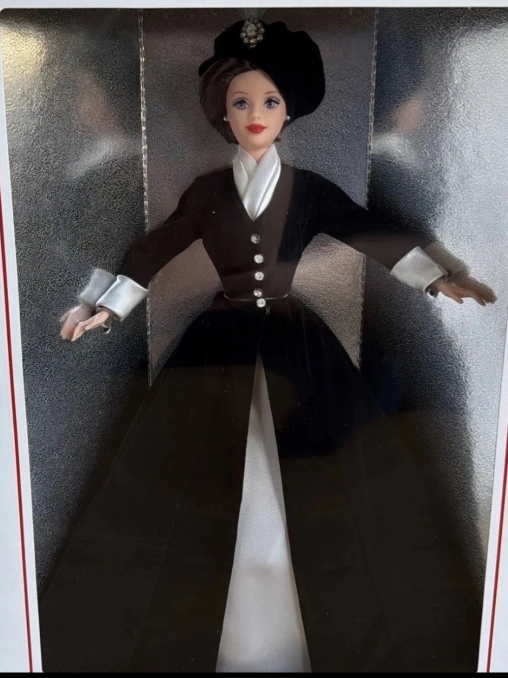 Vintage 1996 Barbie Doll Romantic Interlude Classique Collector Edition Mattel